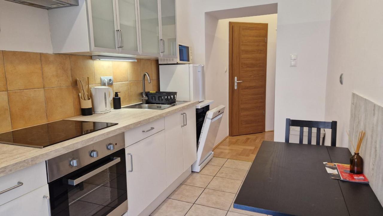 Halasz 2-Bedroom Apartment Near Castle, Free Public Parking Nearby Budapest Bagian luar foto